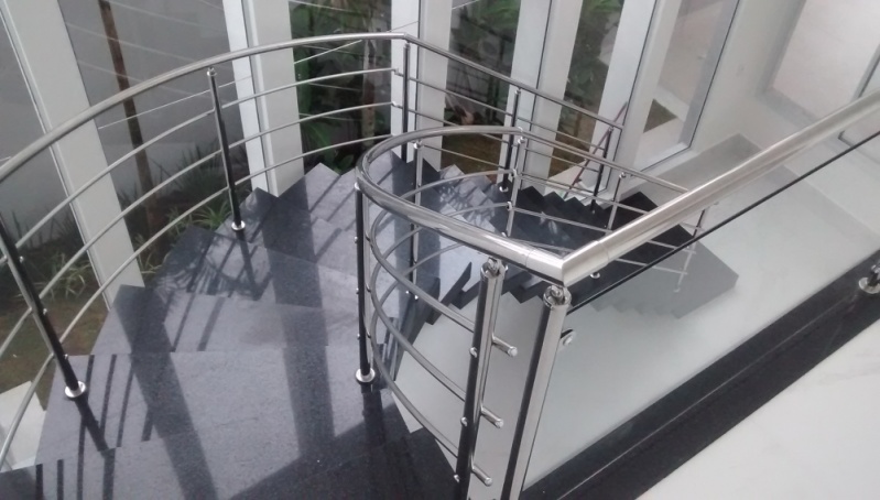 Guarda Corpos de Inox para Escadas no Itaim Bibi - Guarda Corpo de Inox para Escada